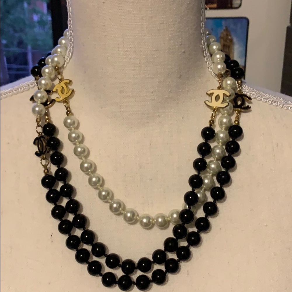 Chanel Pearl CC Beaded Long Necklace Blk & white